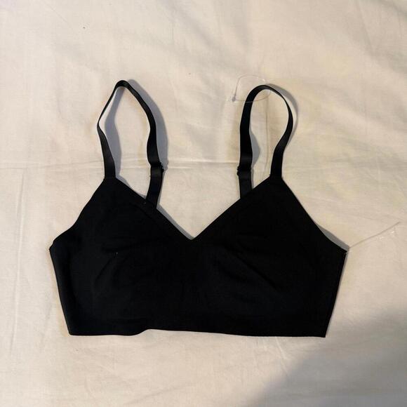 Offline by Aerie  athletic ribbed biker shorts and Sports bra - Picture 7 of 9